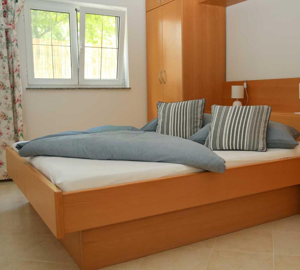 Adrian-Apartments-51511-Malinska-Otok-Krk Primorska 21 Buitenkant foto