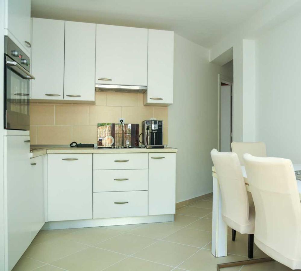 Adrian-Apartments-51511-Malinska-Otok-Krk Primorska 21 Buitenkant foto
