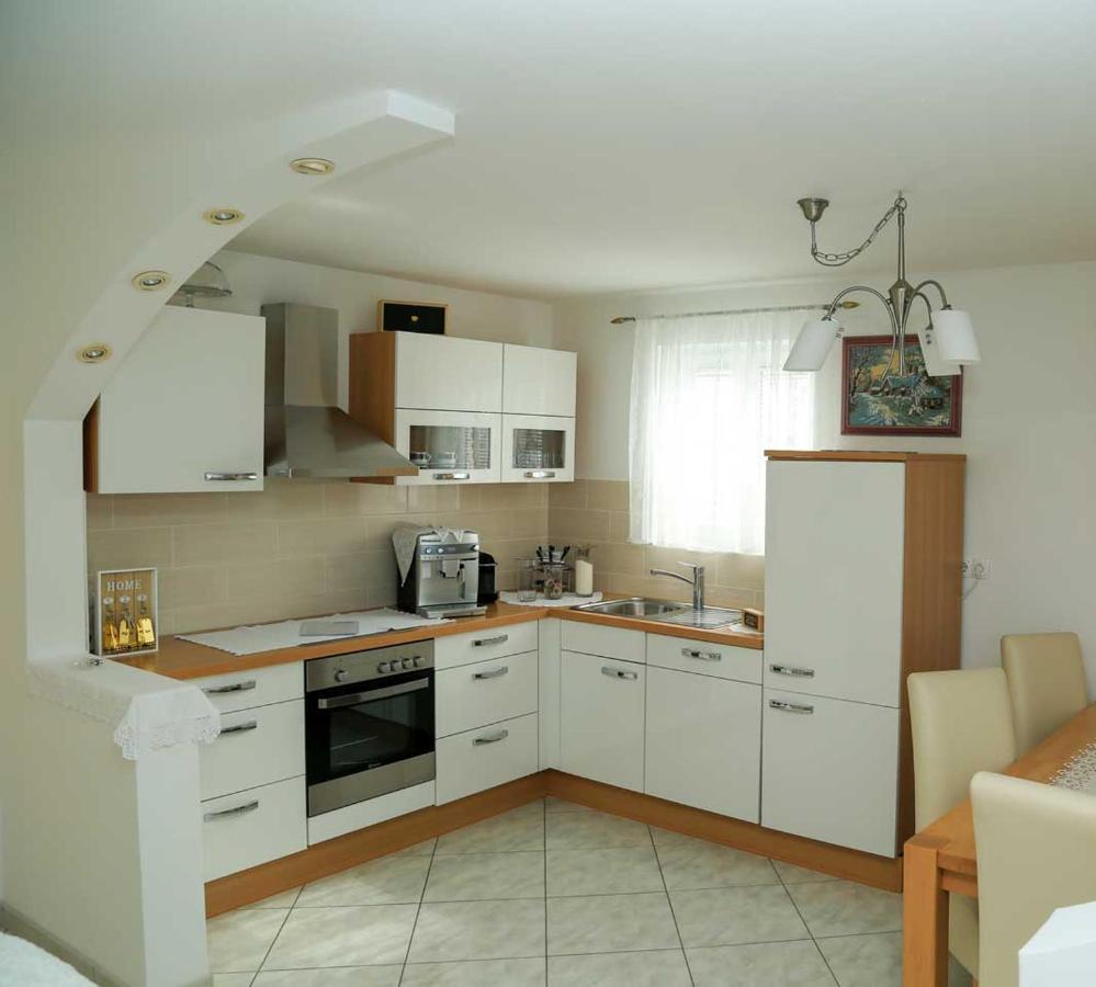 Adrian-Apartments-51511-Malinska-Otok-Krk Primorska 21 Buitenkant foto